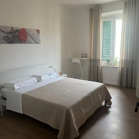 Casa de hóspedes Linda 3*